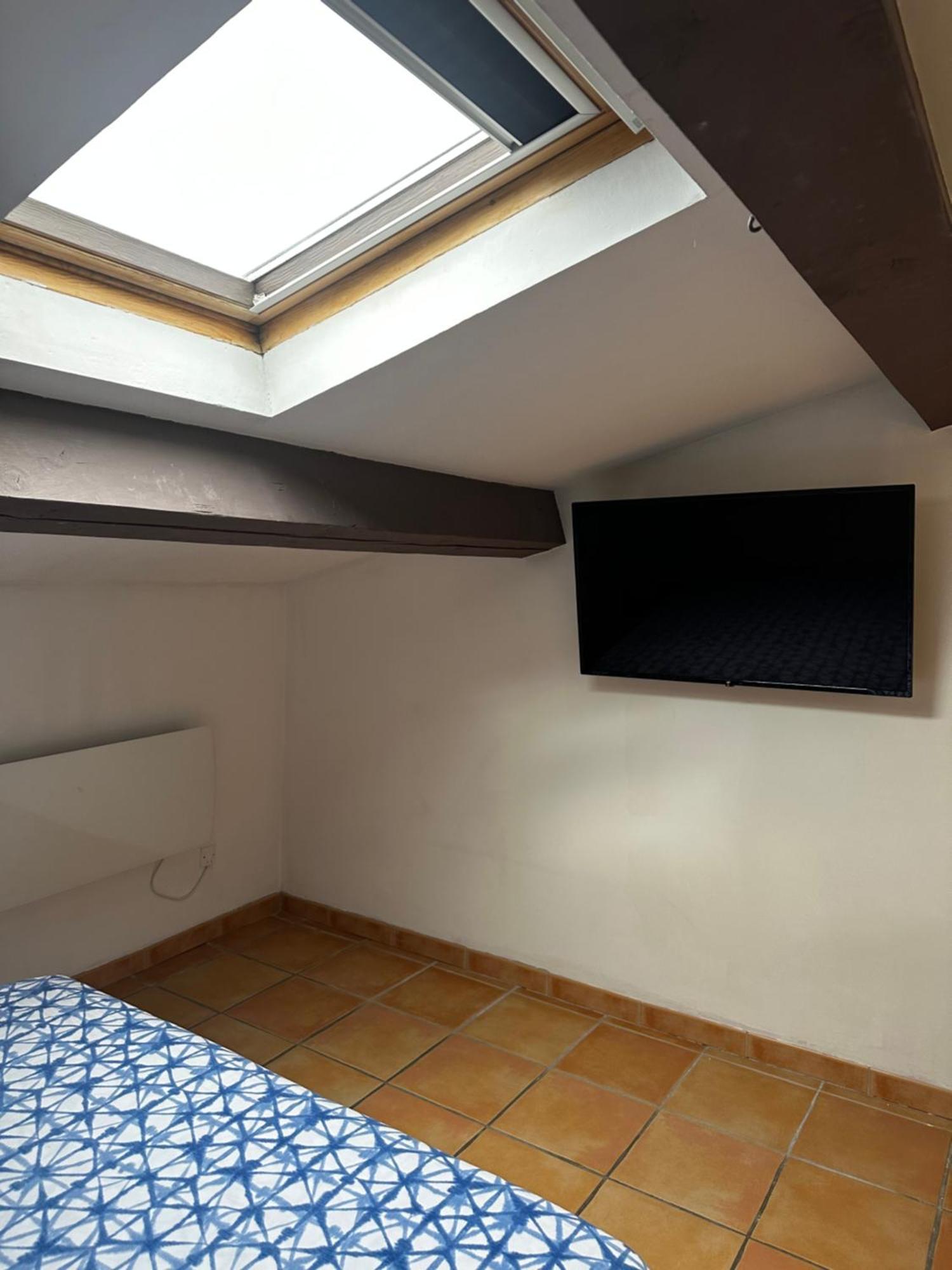 Plan De Cuques T2 Hotel Exterior photo